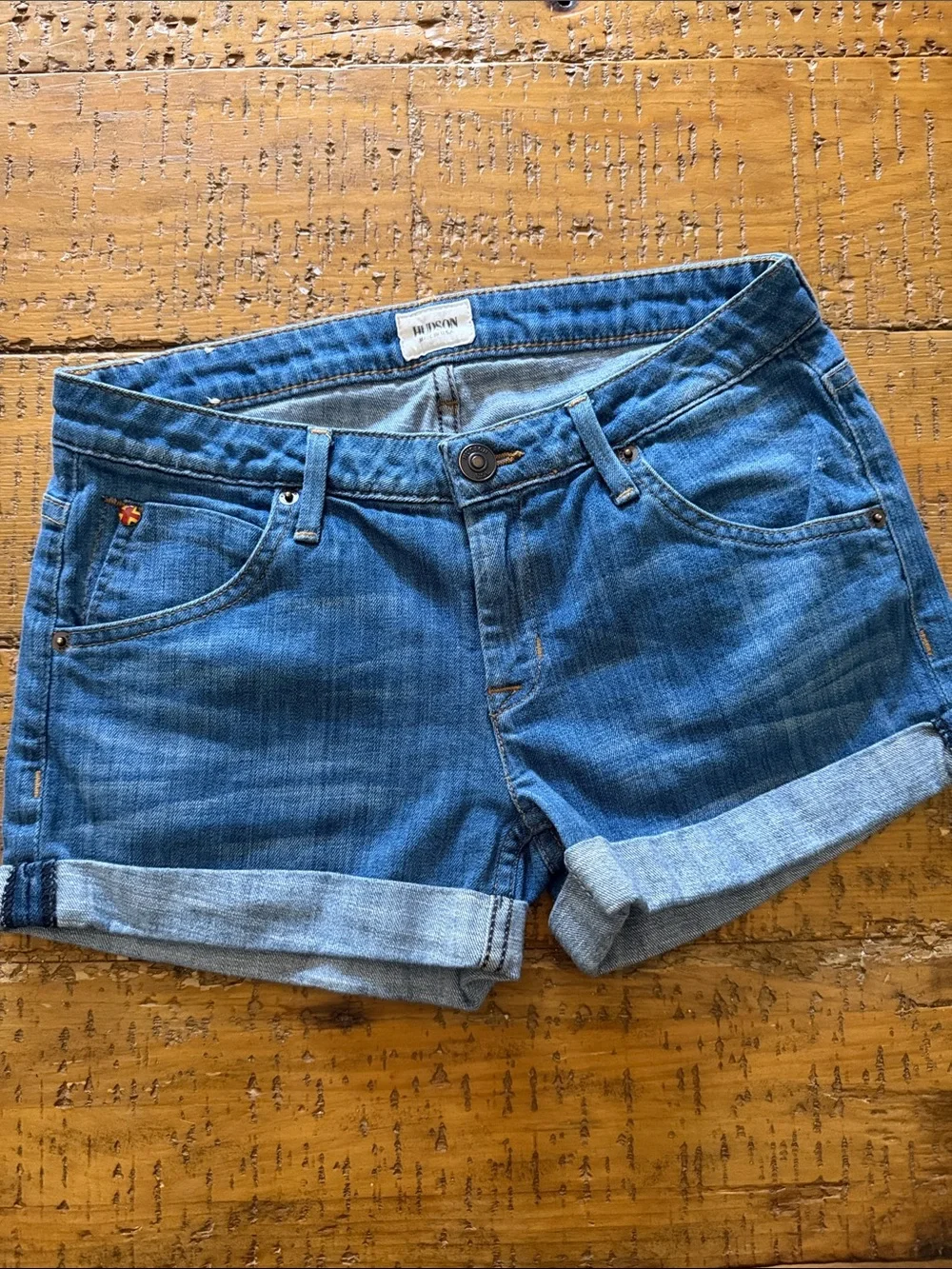 Hudson Jeans Women's Light Blue Cuffed Denim Shorts Size 27